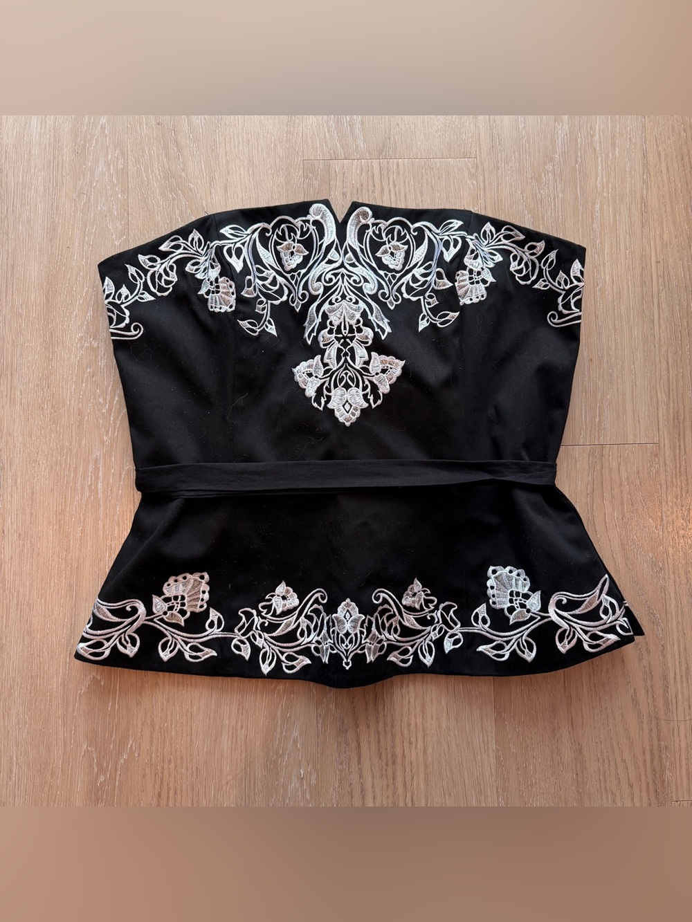 NWT White House Black Market strapless top
